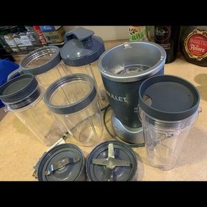 Nutribullet and accessories